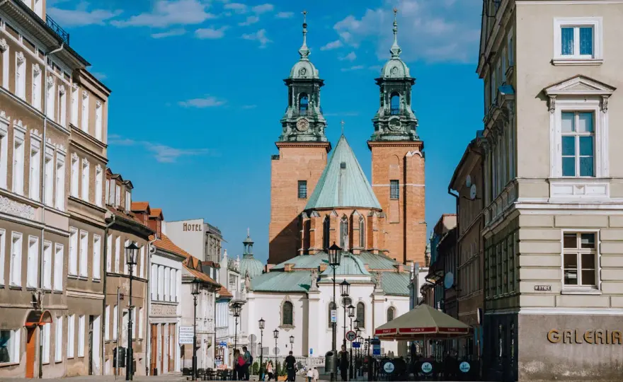 Rynek w Gnieźnie - co zobaczyć i gdzie zaparkować kamperem?